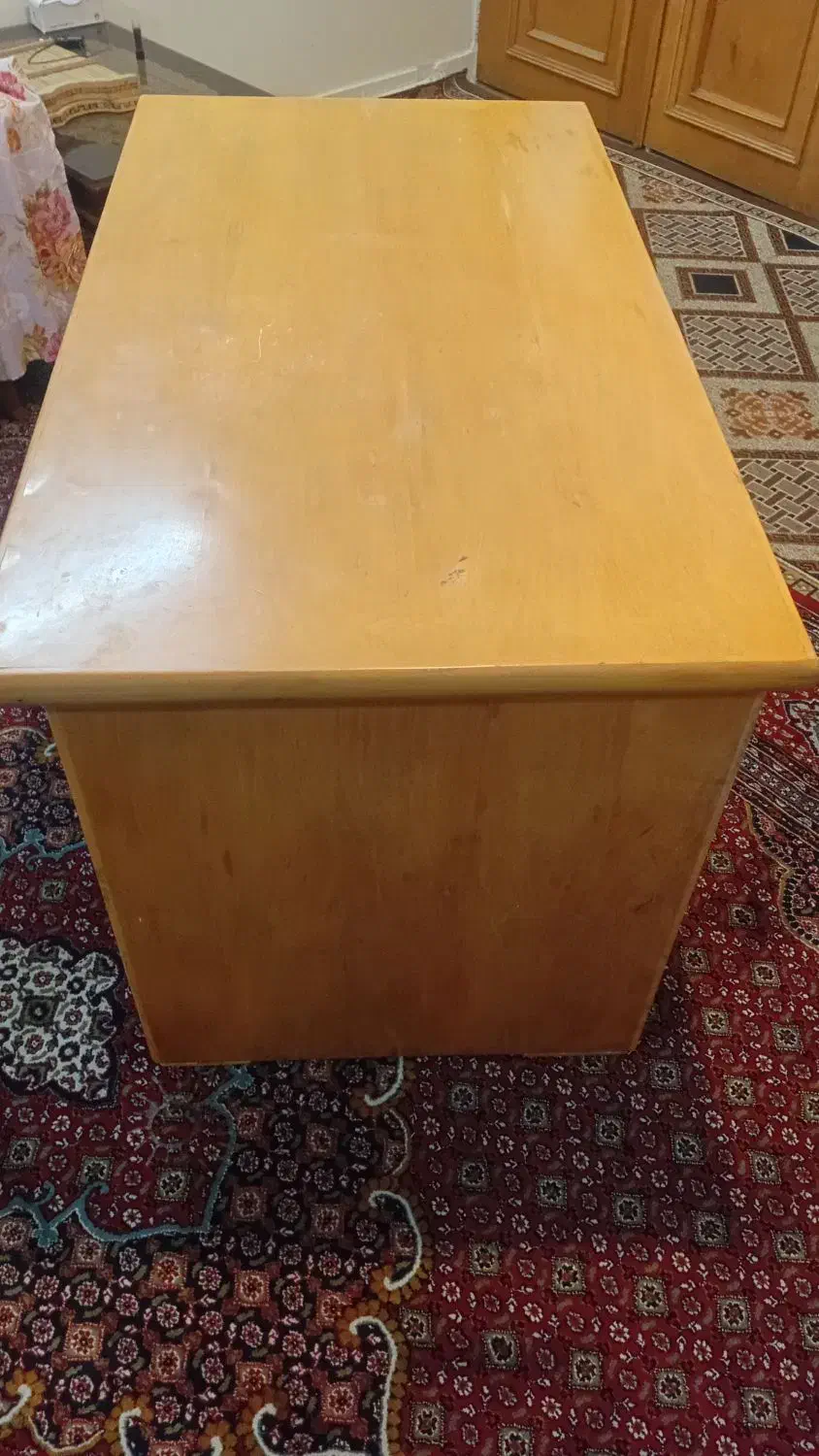 میز تحریر سالم|میز تحریر و کامپیوتر|بروجرد, |دیوار