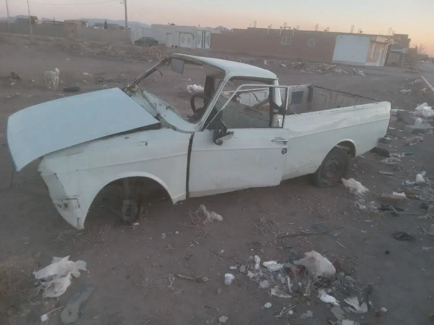 وانت مدل ۸۶تصادفی واسه اوراقی بفروش میرسد|خودرو سواری و وانت|سیرجان, |دیوار