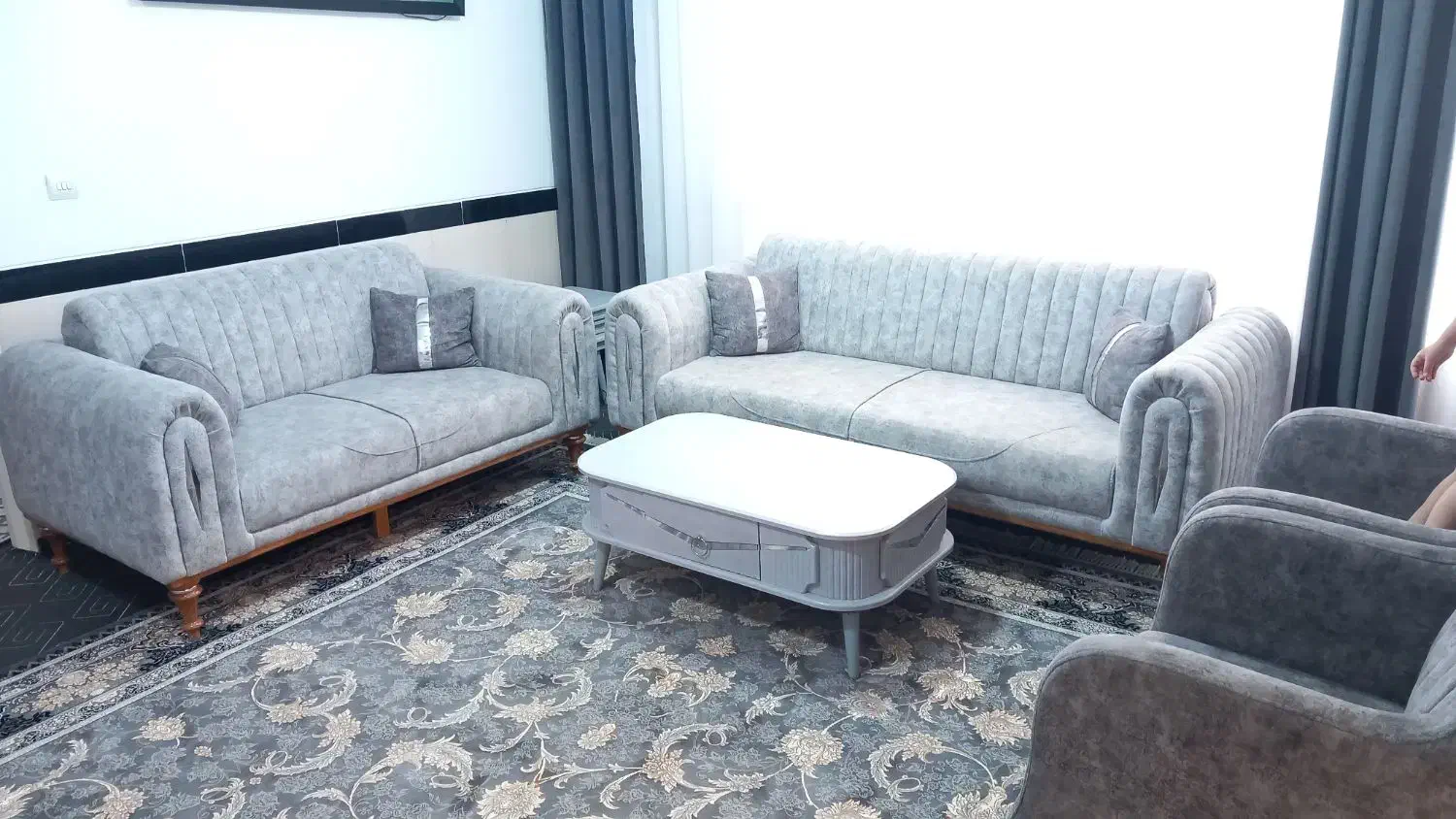 *مبل هفت نفره چستر*|مبلمان خانگی و میز عسلی|بهار, |دیوار