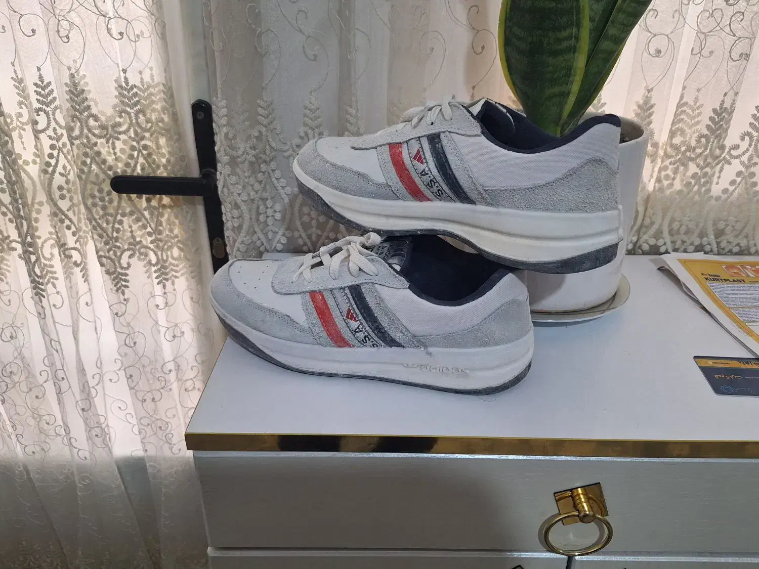 کتونی شماره ۴۲|کیف، کفش، کمربند|قم, باغ شریفی|دیوار