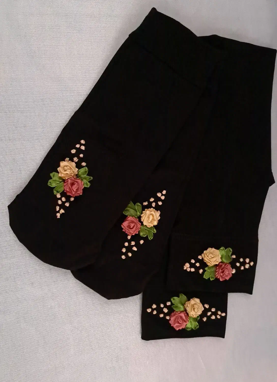 جوراب و ساق دست روبان دوزی شده|لباس|همدان, |دیوار