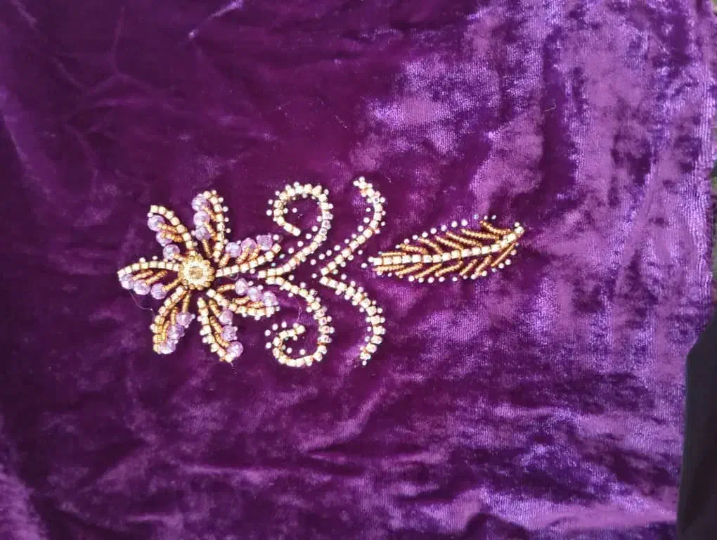 جواهر دوزی و منجق دوزی|لباس|لردگان, |دیوار