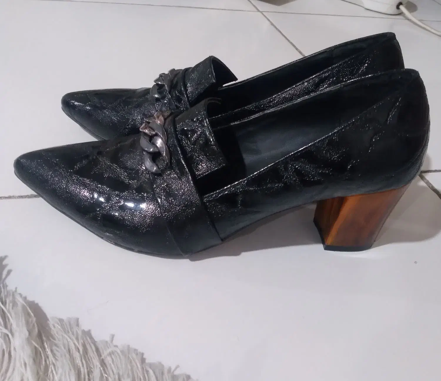 کفش مجلسی زنانه|کیف، کفش، کمربند|اندیشه, اندیشه فاز ۲|دیوار