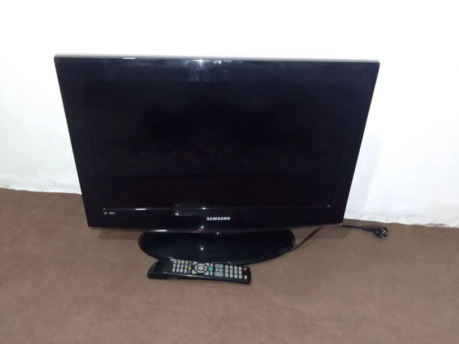 تلویزیون ال سی دی سامسونگ|تلویزیون و پروژکتور|قرچک, محمد آباد|دیوار