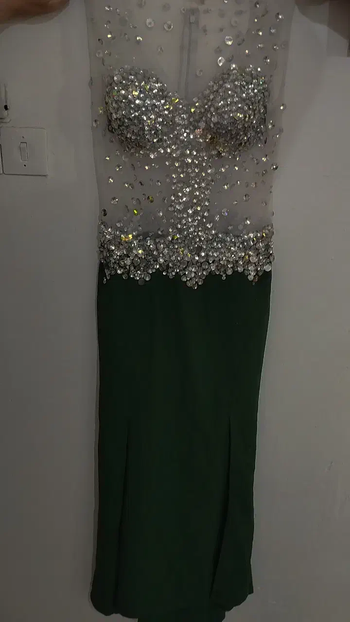 لباس مجلسی|لباس|بروجرد, |دیوار