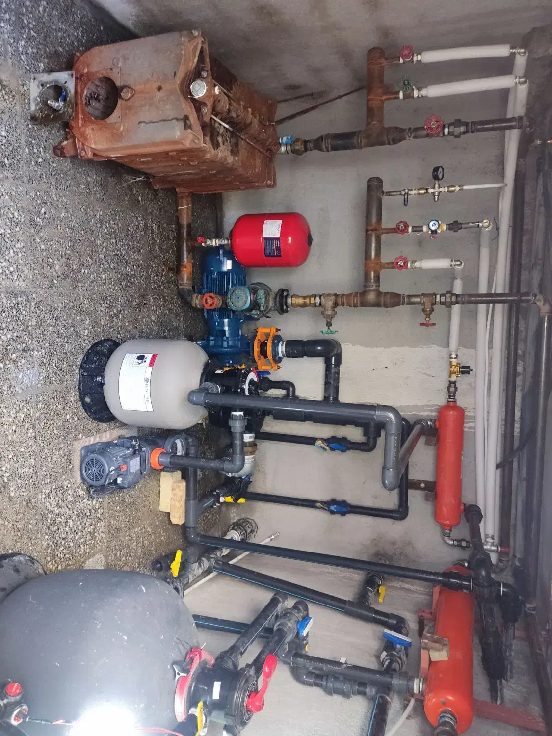 اجرا لوله کشی استخر جکوزی پمپ خانه|خدمات پیشه و مهارت|فلاورجان, |دیوار