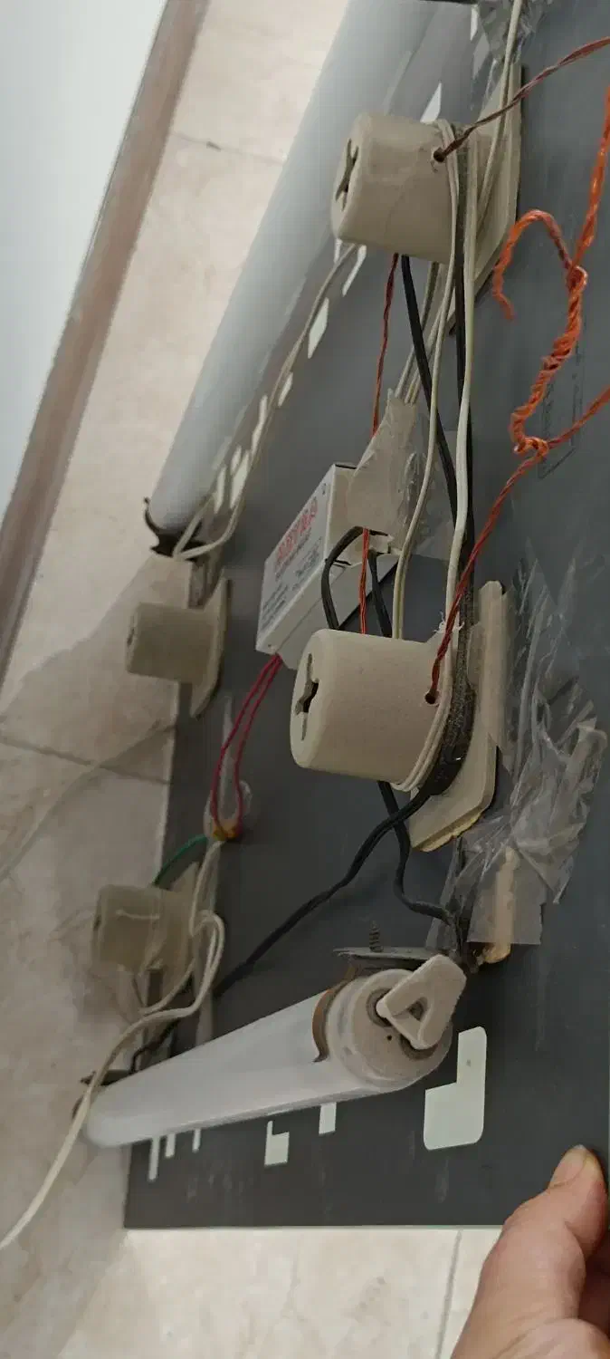 اینه با چراغ|آینه|تهران, زیبادشت|دیوار