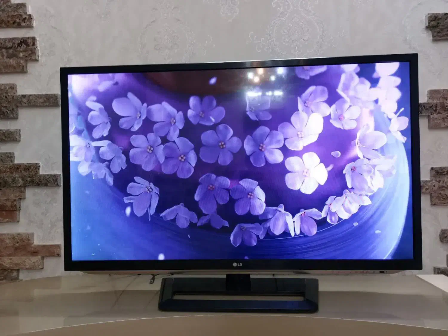 تلوزیون ال جی|تلویزیون و پروژکتور|اسلام‌شهر, شهرک توحید|دیوار
