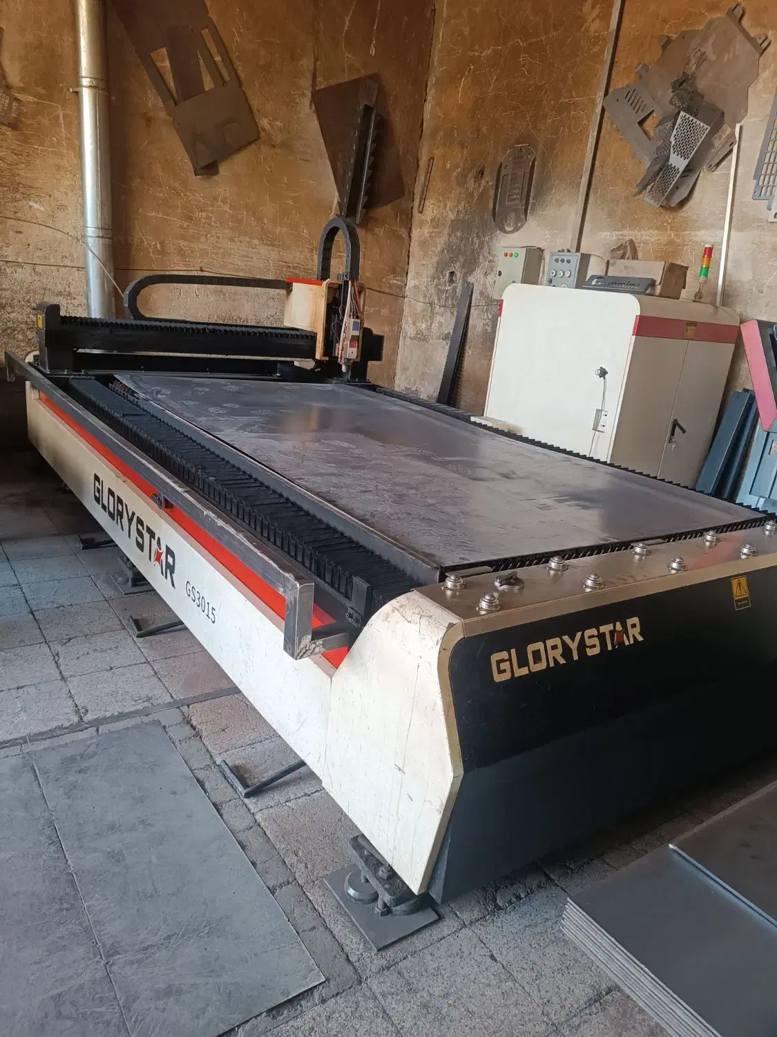 منشی جوان|استخدام مالی، حسابداری، حقوقی|چهاردانگه (تهران), |دیوار