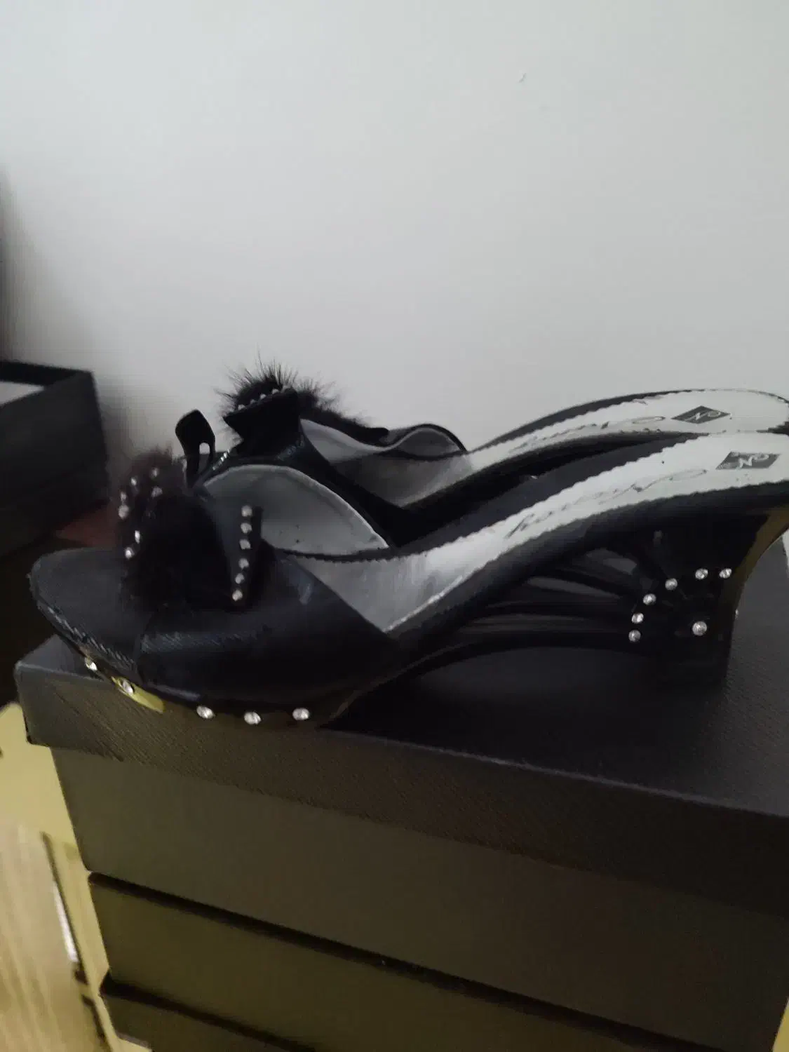 دمپایی مجلسی|کیف، کفش، کمربند|کرمانشاه, |دیوار