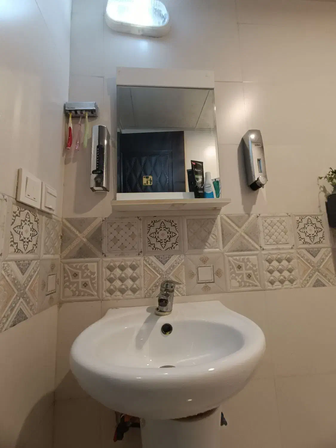 روشویی|لوازم سرویس بهداشتی|اهواز, کمپلو شمالی|دیوار