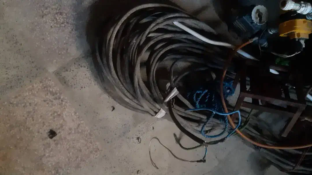 فروش کابل و پمپ کف کش ۳ فاز|مصالح و تجهیزات ساختمان|محمدشهر, محمدشهر|دیوار