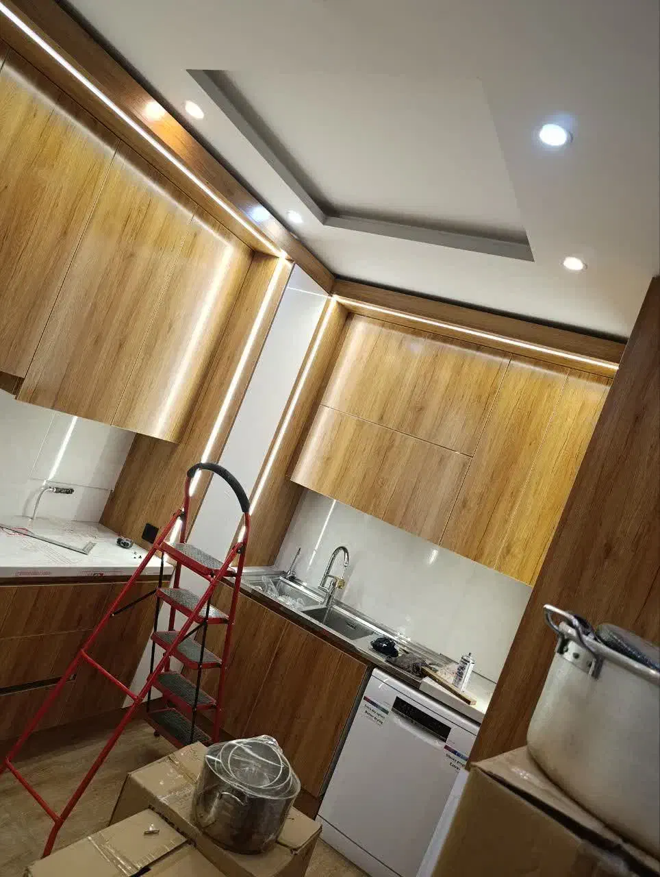 ساخت کابینت و کمد دیواری عطاران|مصالح و تجهیزات ساختمان|قم, زنبیل آباد|دیوار