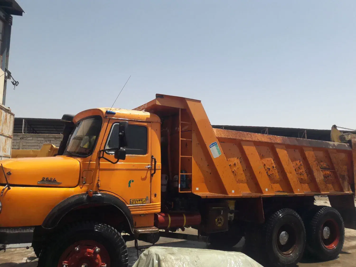 زیر مایلر کمپرسی مدل ۶۹|خودرو سنگین|شیراز, گچی|دیوار