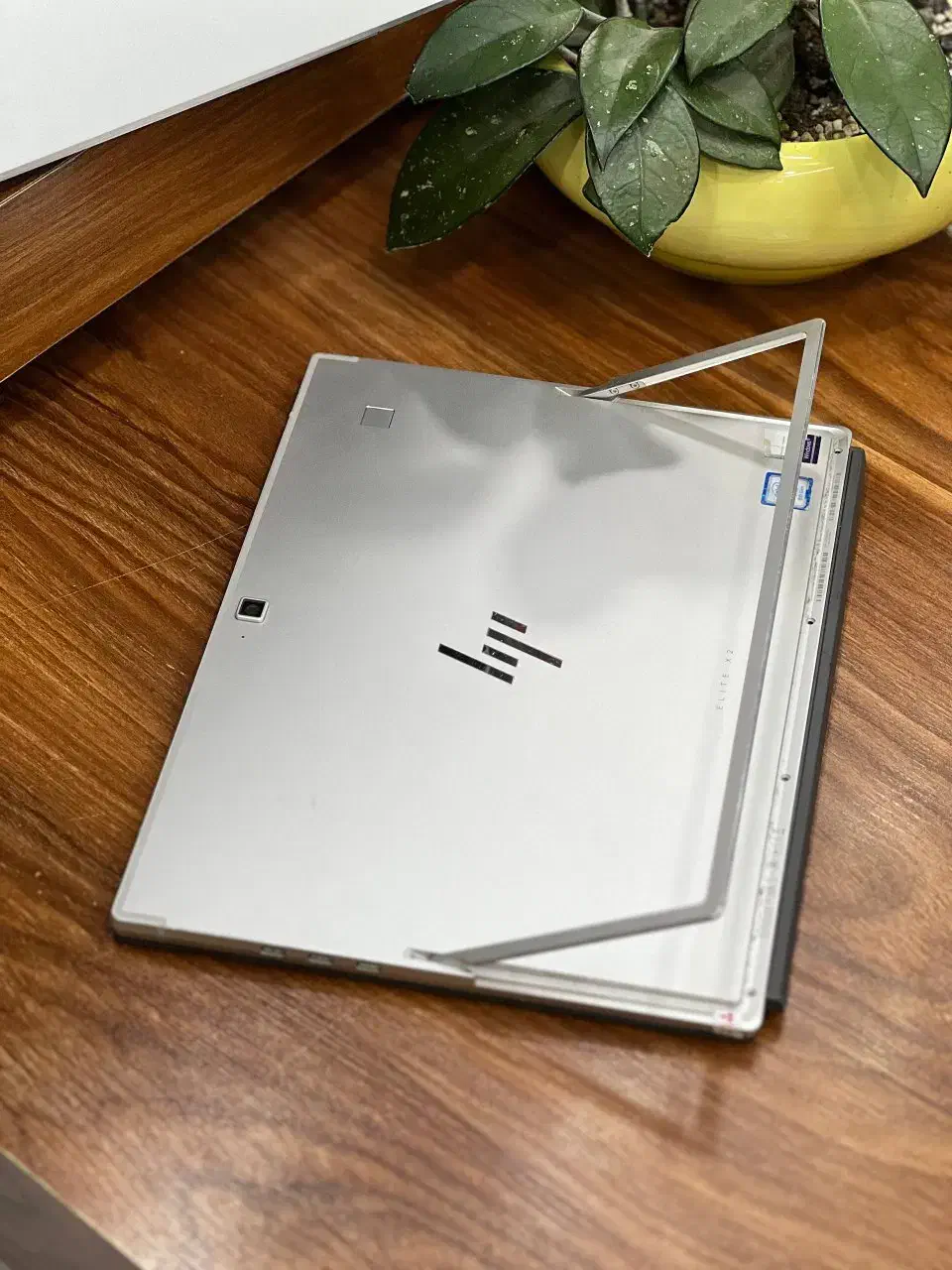 تبلت hp مدل Elite X2 G4 سیم کارت خور با کیبورد|تبلت|تهران, آرارات|دیوار