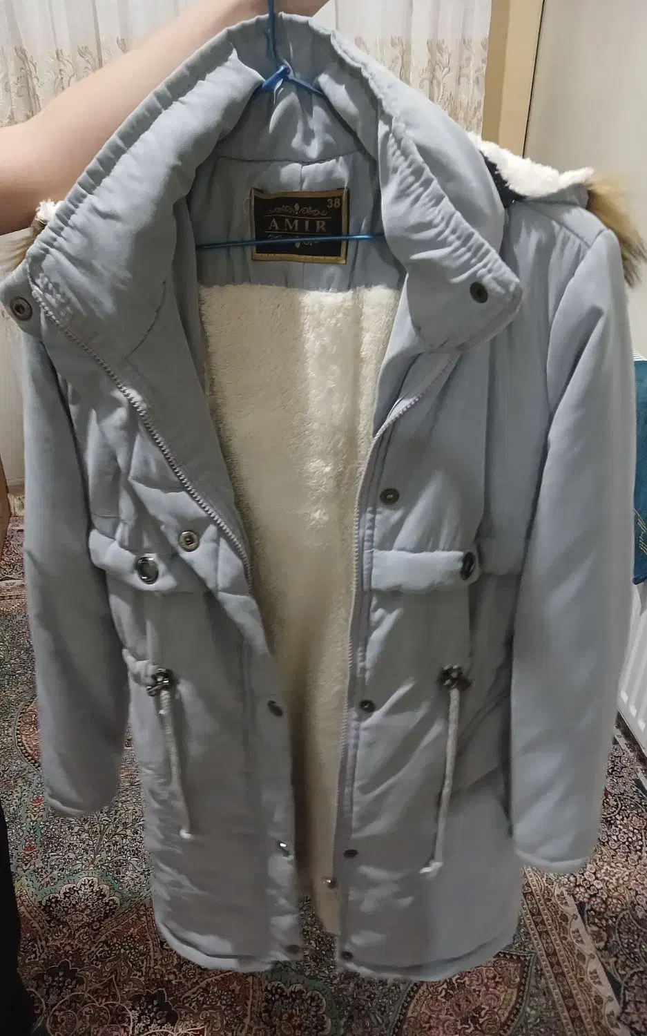 پالتو|لباس|کرمان, |دیوار