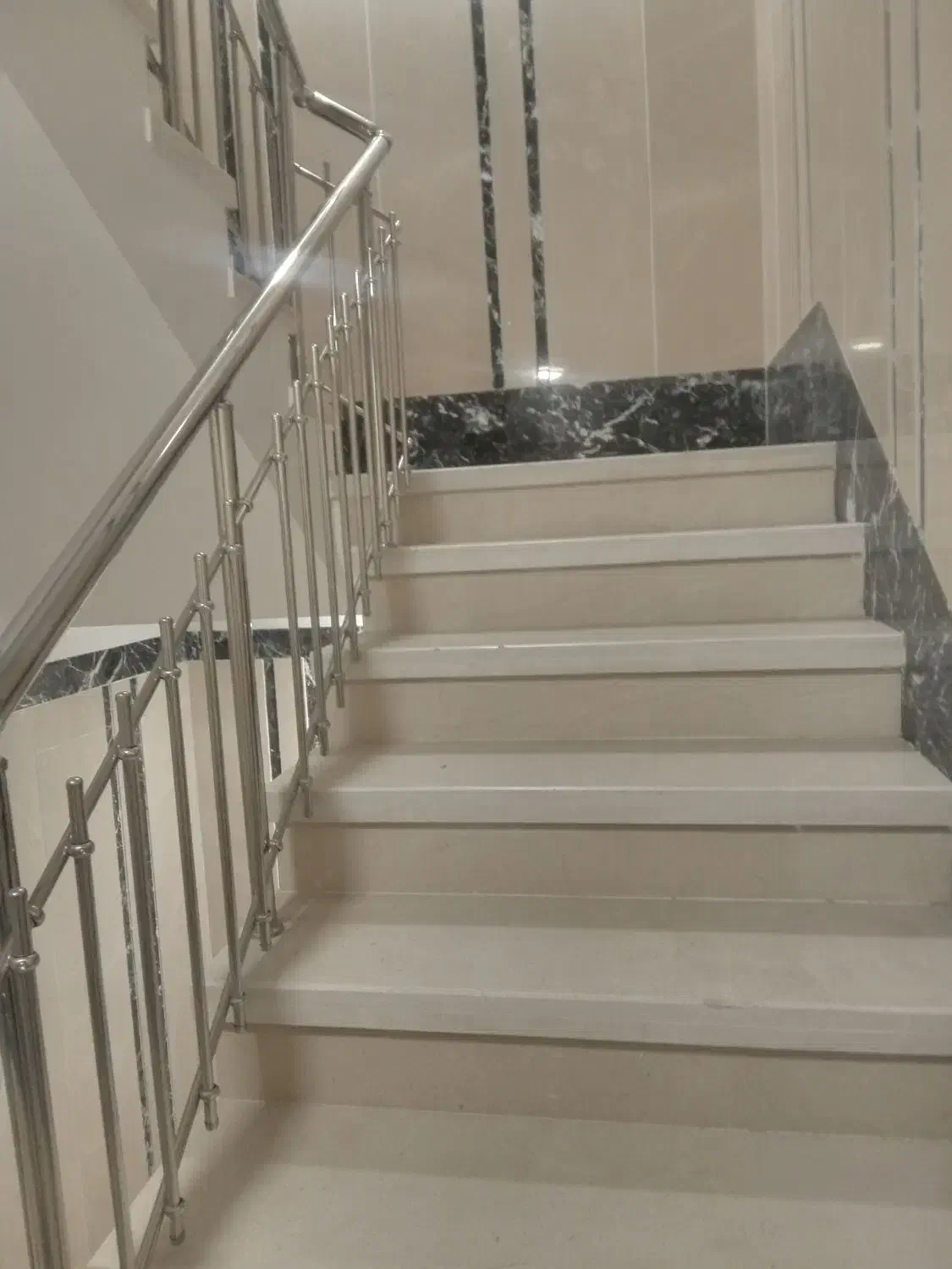 نظافت راه پله پارکینگ و مشاعات (درخشان)|خدمات نظافت|تهران, سید خندان (جلفا)|دیوار