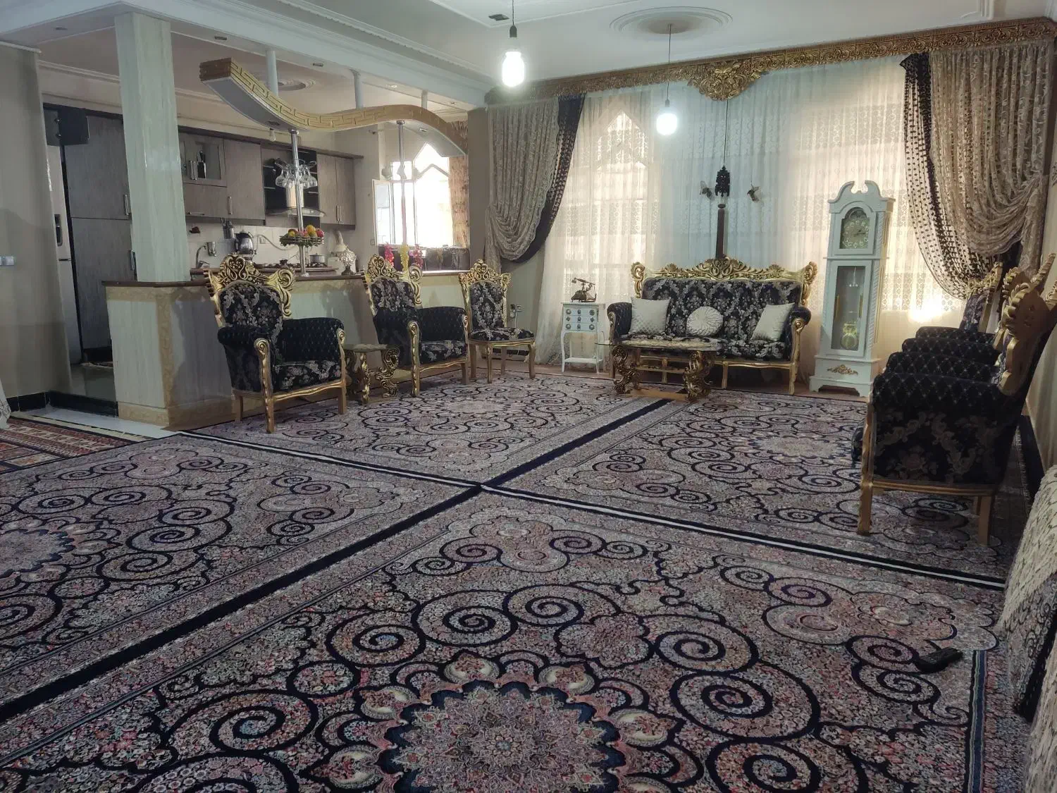 فروش طبقه مسکونی ویلایی صحنه|فروش خانه و ویلا|صحنه, |دیوار