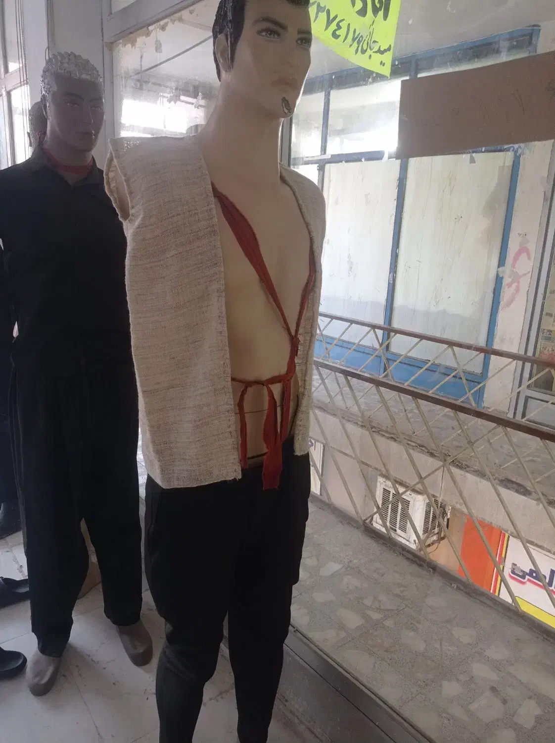 فروش مانکن پاساژ شهرداری طبقه 1|فروشگاه و مغازه|یاسوج, |دیوار