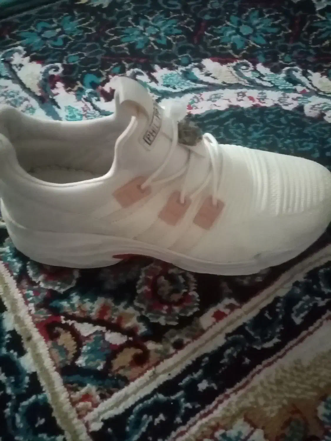 کفش زنانه سفید اسپرت|کیف، کفش، کمربند|فولادشهر, مسکن مهر فولادشهر|دیوار