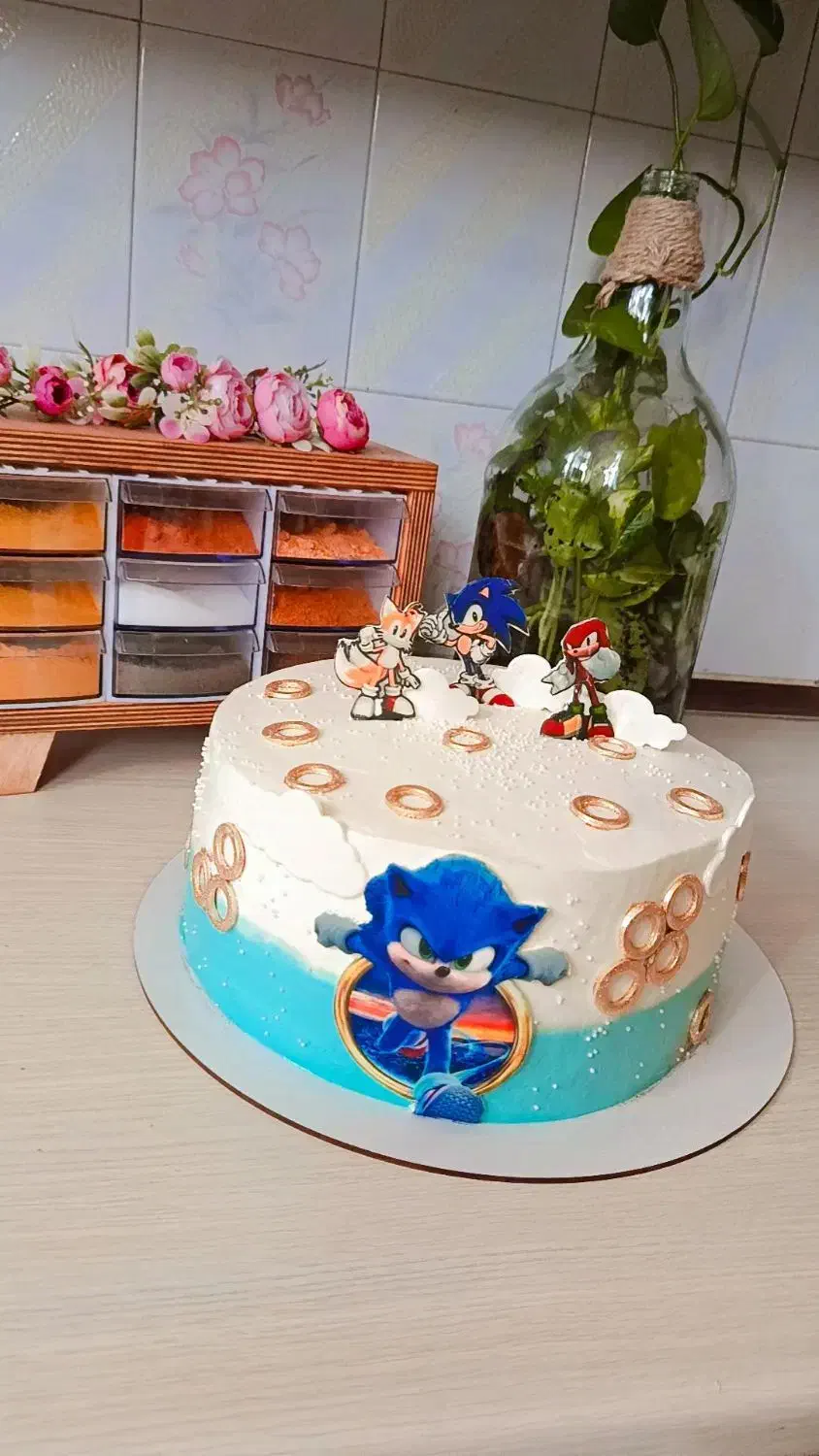 سفارش انواع کیک های کافی شاپی و کیک تولد|خوردنی و آشامیدنی|شیراز, فضلآباد|دیوار