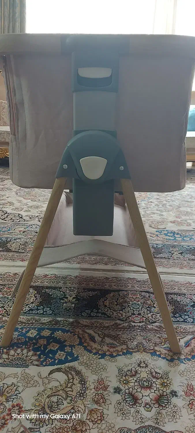 تخت کنار مادر مارک ببکو تا شو|تخت و صندلی بچه|صدرا-فارس, فاز ۱|دیوار