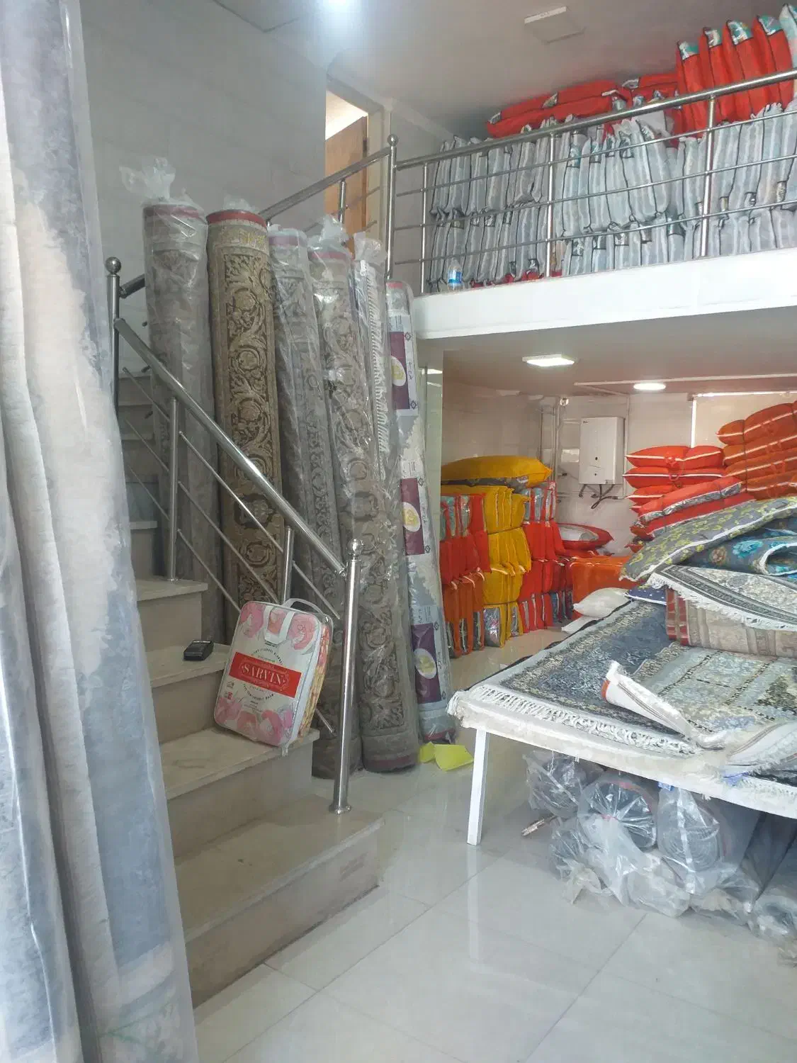 مغازه و سوئیت  برای اجاره|اجارهٔ مغازه و غرفه|تاکستان, |دیوار