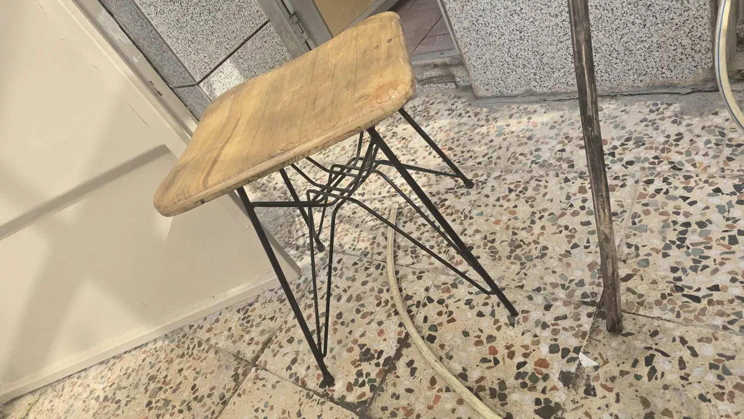 میز و صندلی|میز و صندلی غذاخوری|نجفآباد, منتظری جنوبی|دیوار