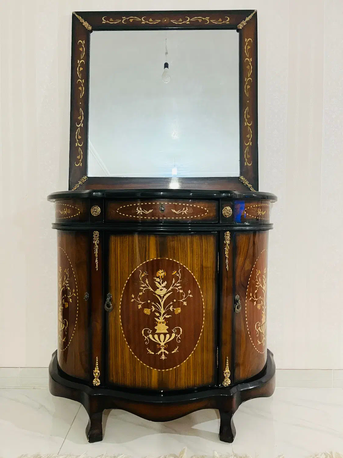 آیینه کنسول|بوفه، ویترین، کنسول|شاهرود, |دیوار