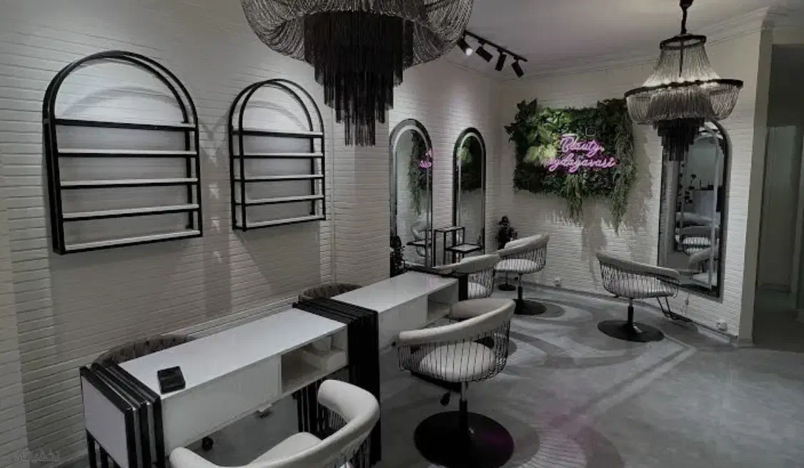 اجاره صندلی ،میز ناخن تخت در همه لاین های زیبایی|خدمات آرایشگری و زیبایی|تهران, استاد معین|دیوار