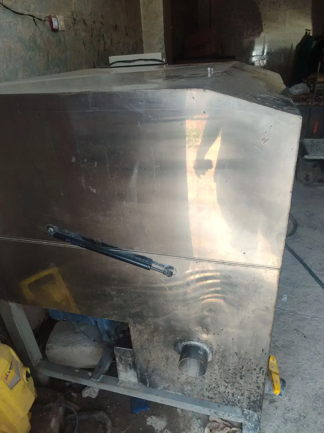 دستگاه قطعه شویی تمیز در حد نو|ماشین‌آلات صنعتی|سرباز, |دیوار