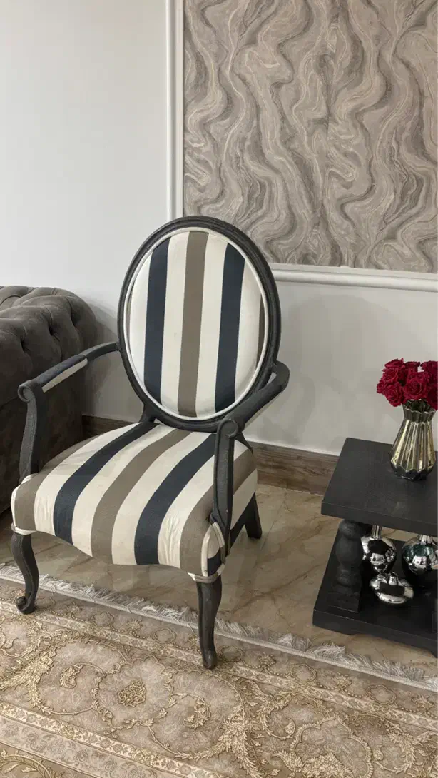 مبل در حد نو|مبلمان خانگی و میز عسلی|بندر دیر, |دیوار