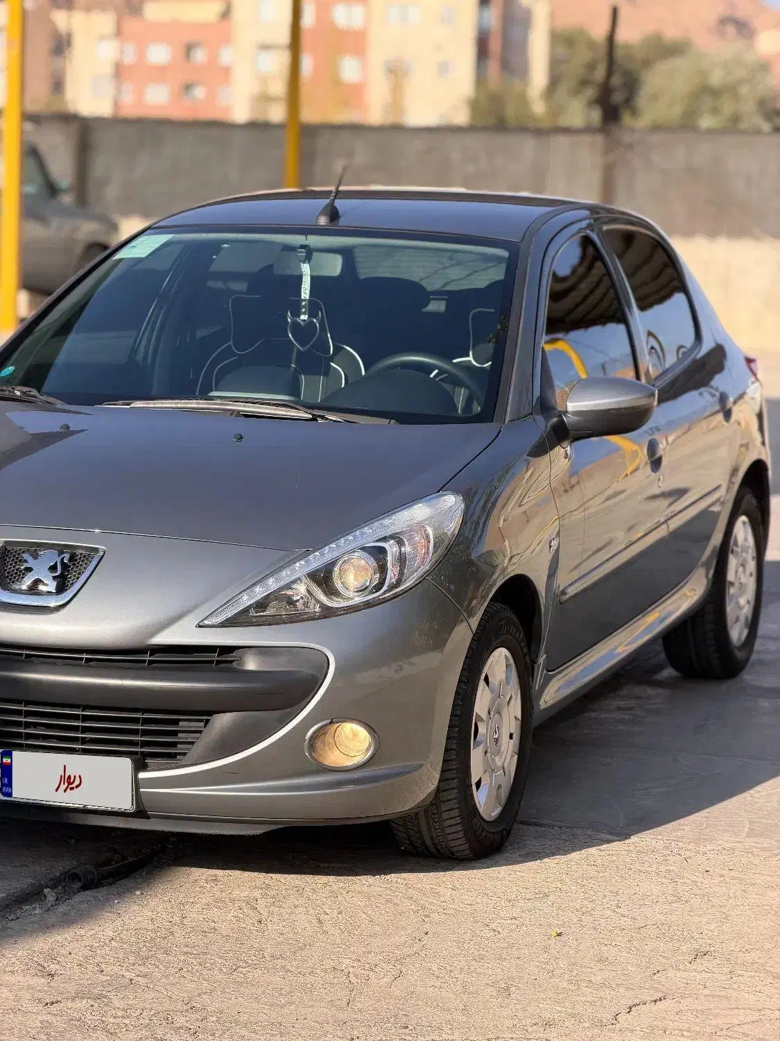 ۲۰۷ مدل ۹۸ بیرنگ  معاوضه هم دارم|خودرو سواری و وانت|سمنان, |دیوار