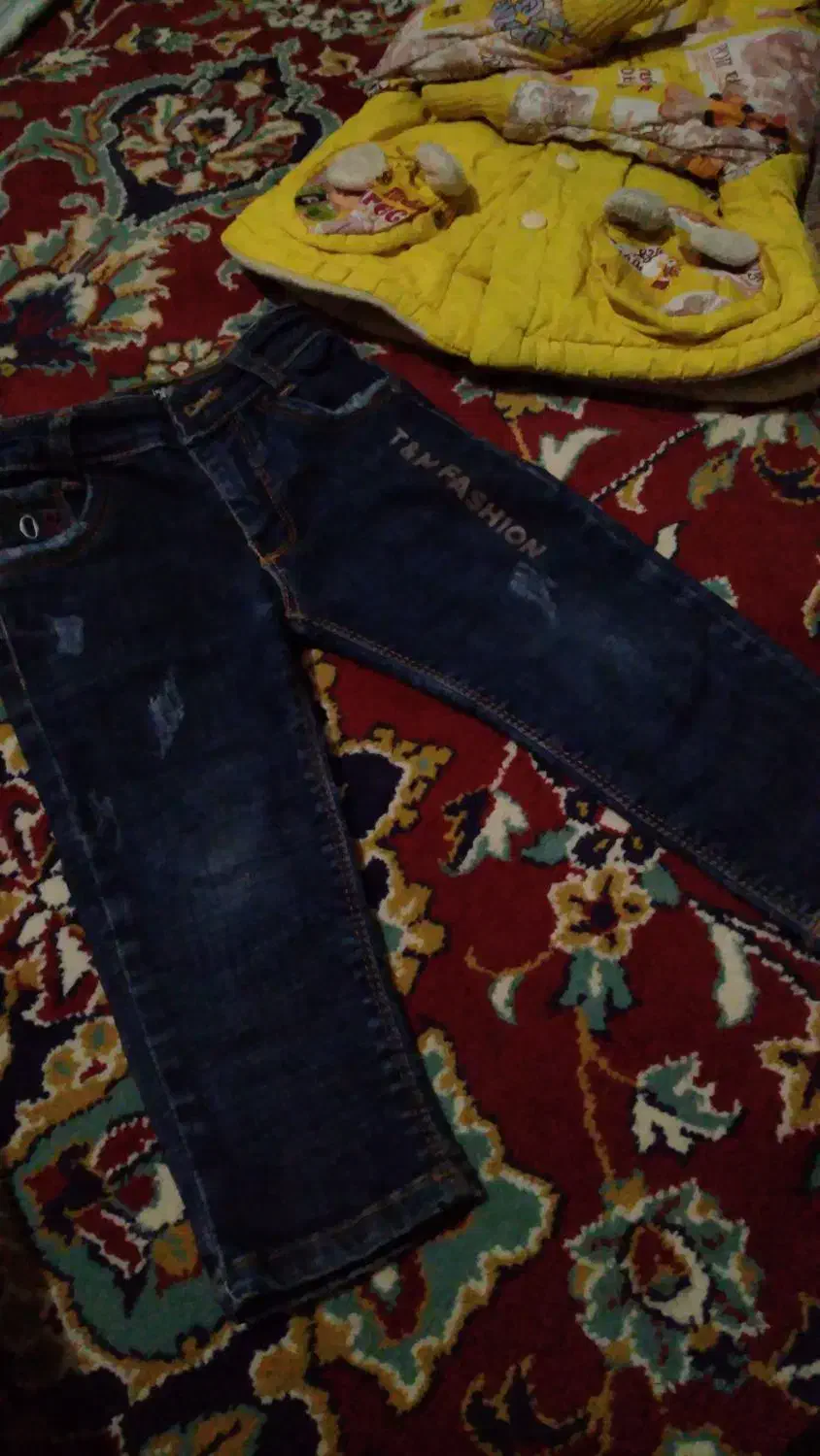 کاپشن بچگانه|کفش و لباس بچه|تربت جام, جامی|دیوار