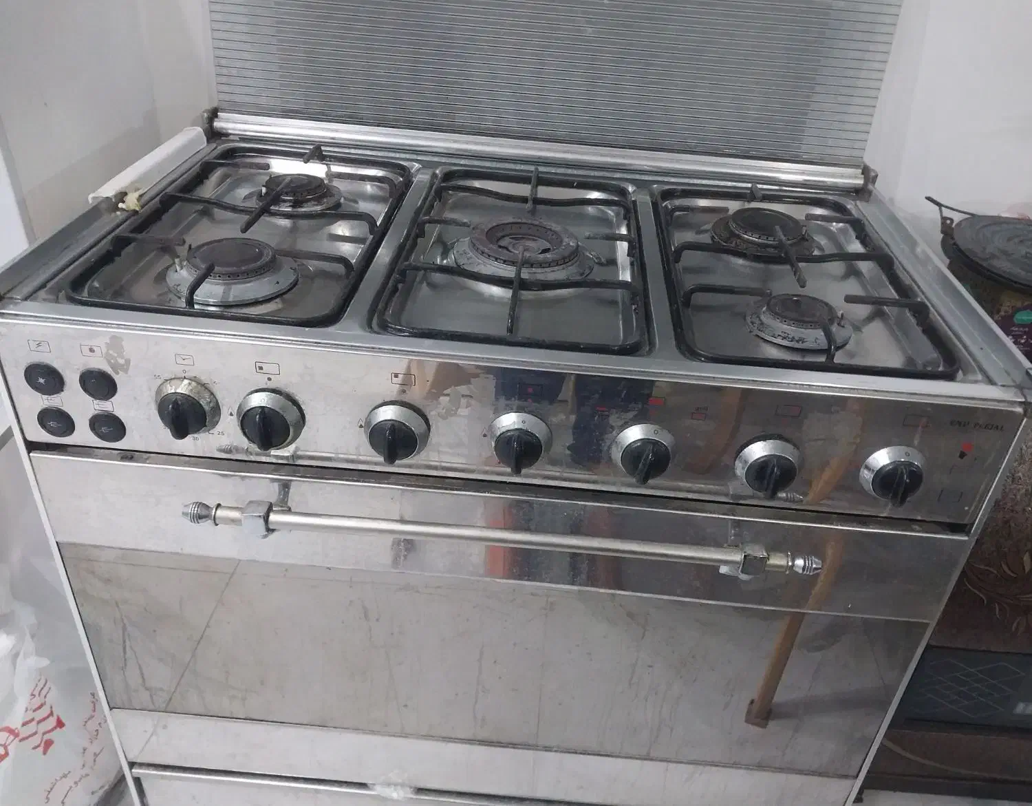 گاز طرح فر  کار کرده  وسالم|اجاق گاز و لوازم برقی پخت‌وپز|شیراز, دشت چنار|دیوار