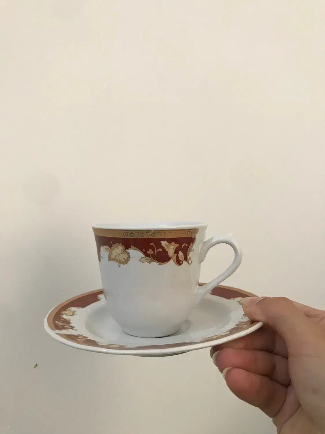 سرویس چینی کلاسیک|ظروف سرو و پذیرایی|قم, زنبیل آباد|دیوار