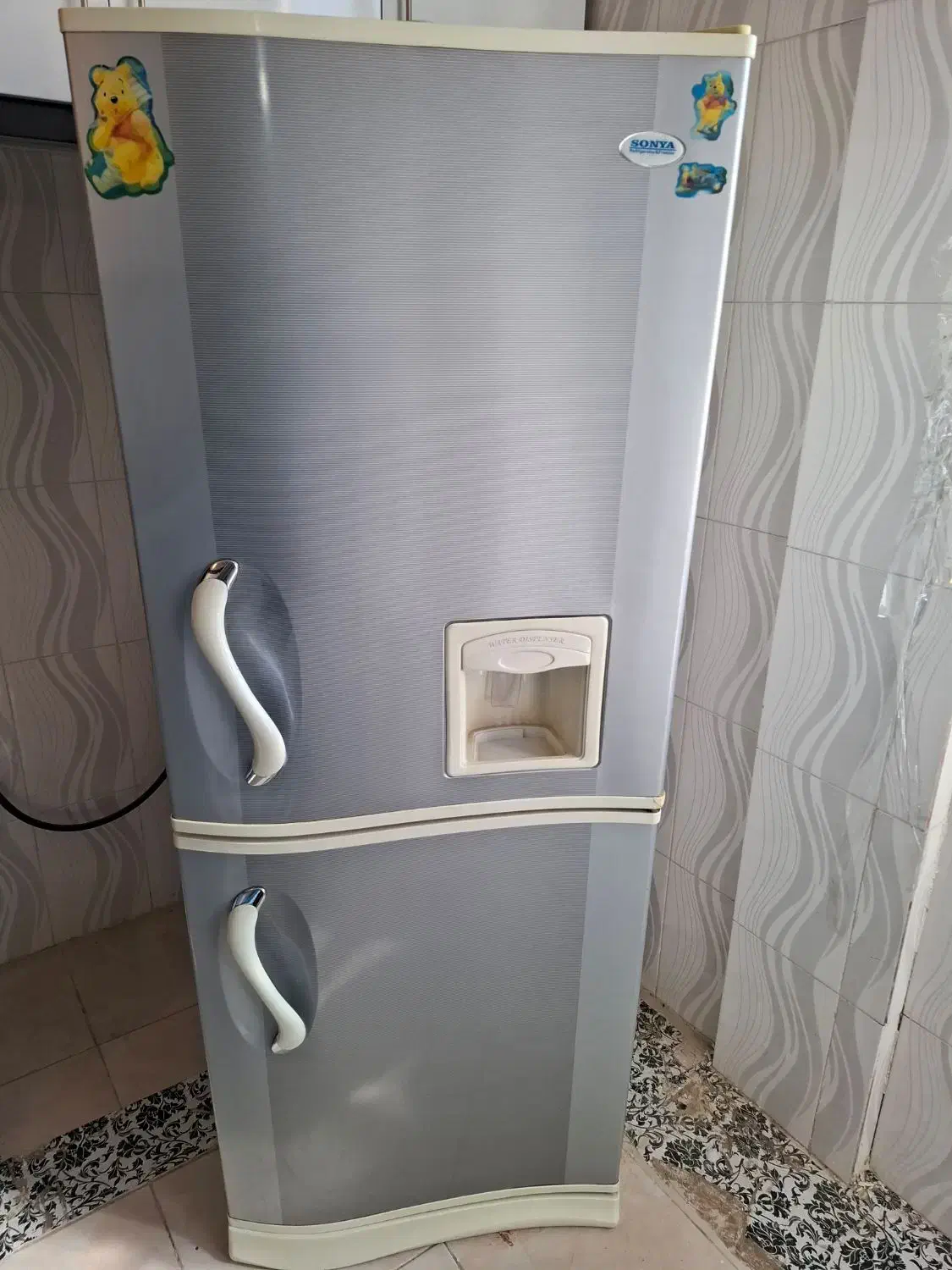 فروش یخچال فریزر سالم سونیا،کم کارکرد وتمیز|یخچال و فریزر|کوهدشت, |دیوار