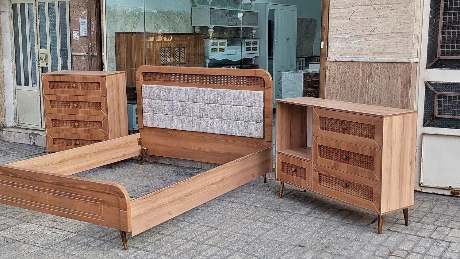 کمد و دراور و میز آرایش حصیری پایه و دستگیره چوبی|جاکفشی، کمد، دراور|مشهد, یاس|دیوار