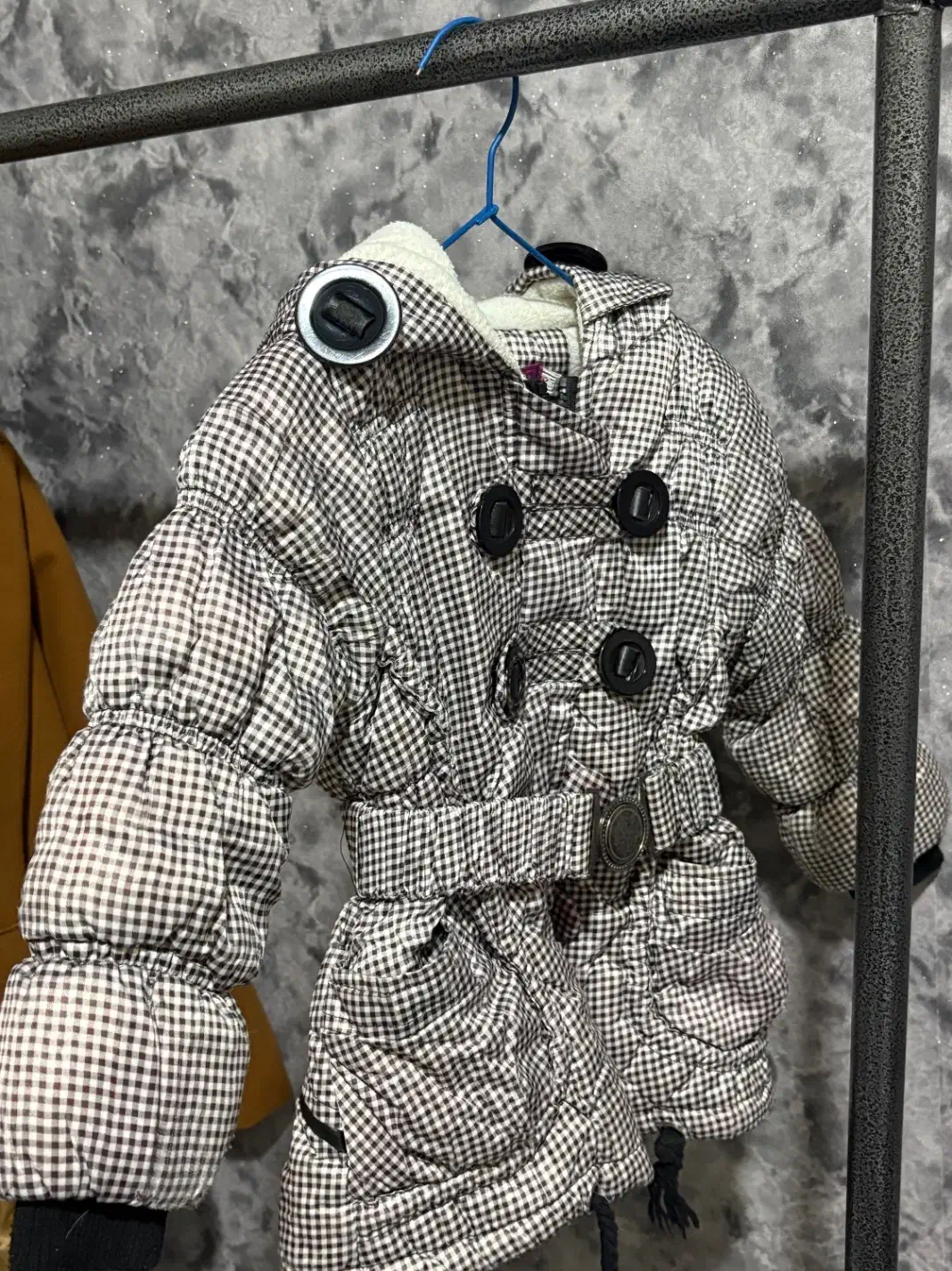 فروش کاپشن بچهگانه|کفش و لباس بچه|صدرا-فارس, فاز ۱|دیوار