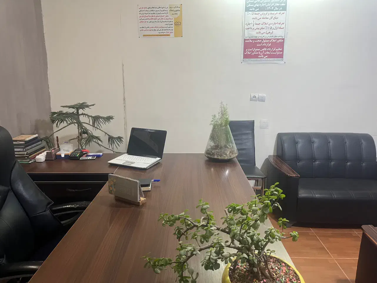 واگذاری مشاور املاک واقع در بلوار جمهوری|اجارهٔ مغازه و غرفه|کرمان, |دیوار