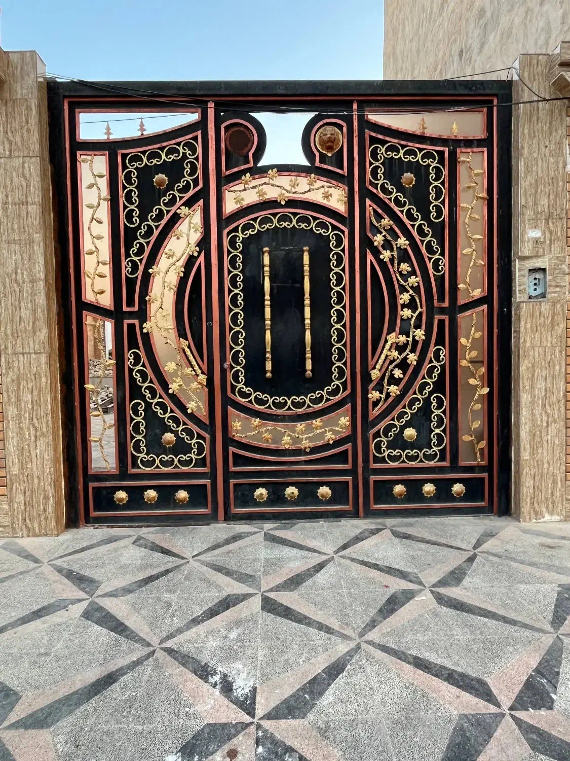 درب حیاط خانه یا باغ ویلا|مصالح و تجهیزات ساختمان|شوش, |دیوار