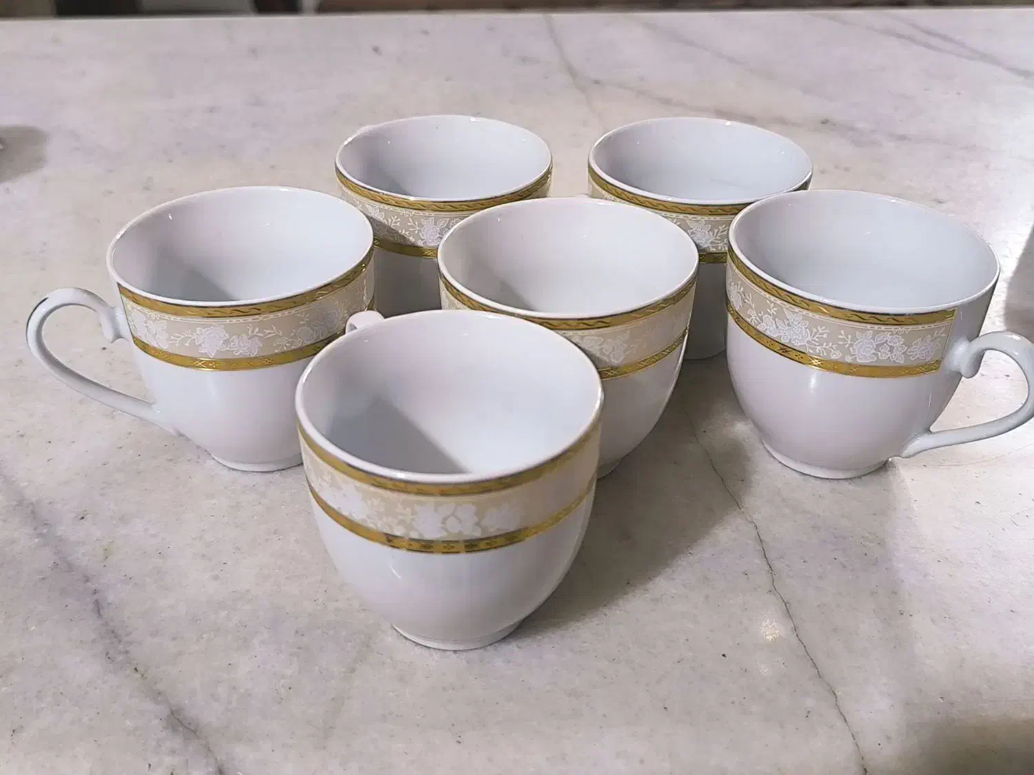 فنجون ونلبکی اصلی|ظروف سرو و پذیرایی|سبزوار, عارف|دیوار