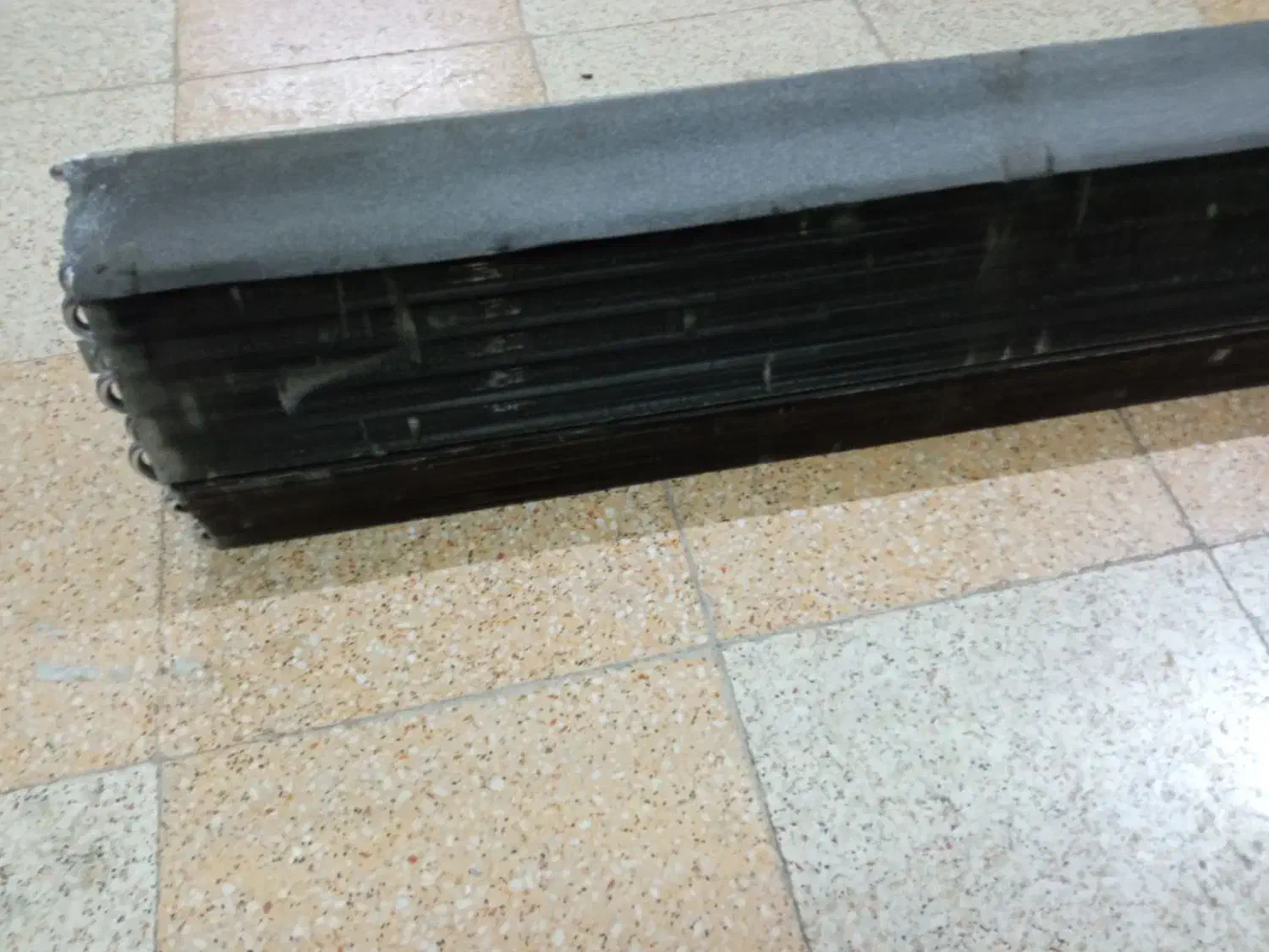 رادیاتورهای داخل اوجرال تمیز ۱۸ و۲۴|کولر گازی و فن‌کوئل|بندر ماهشهر, |دیوار