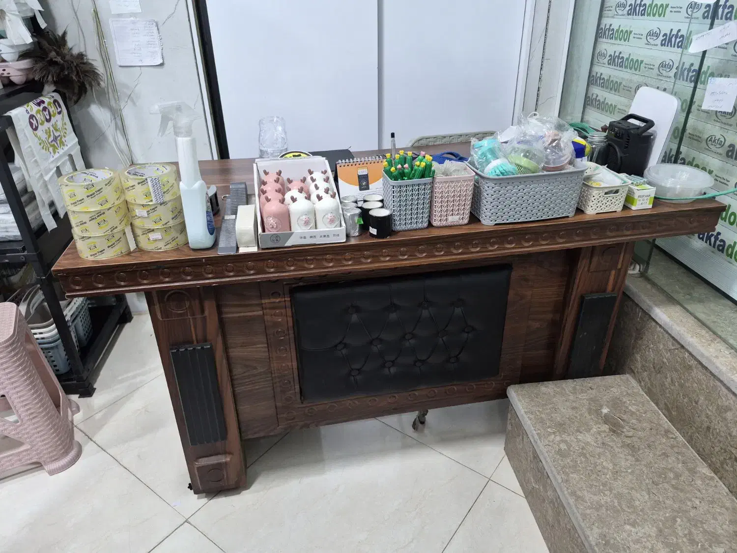 میز و صندلی مدیریت|مبلمان اداری|اصفهان, شیخ طوسی|دیوار