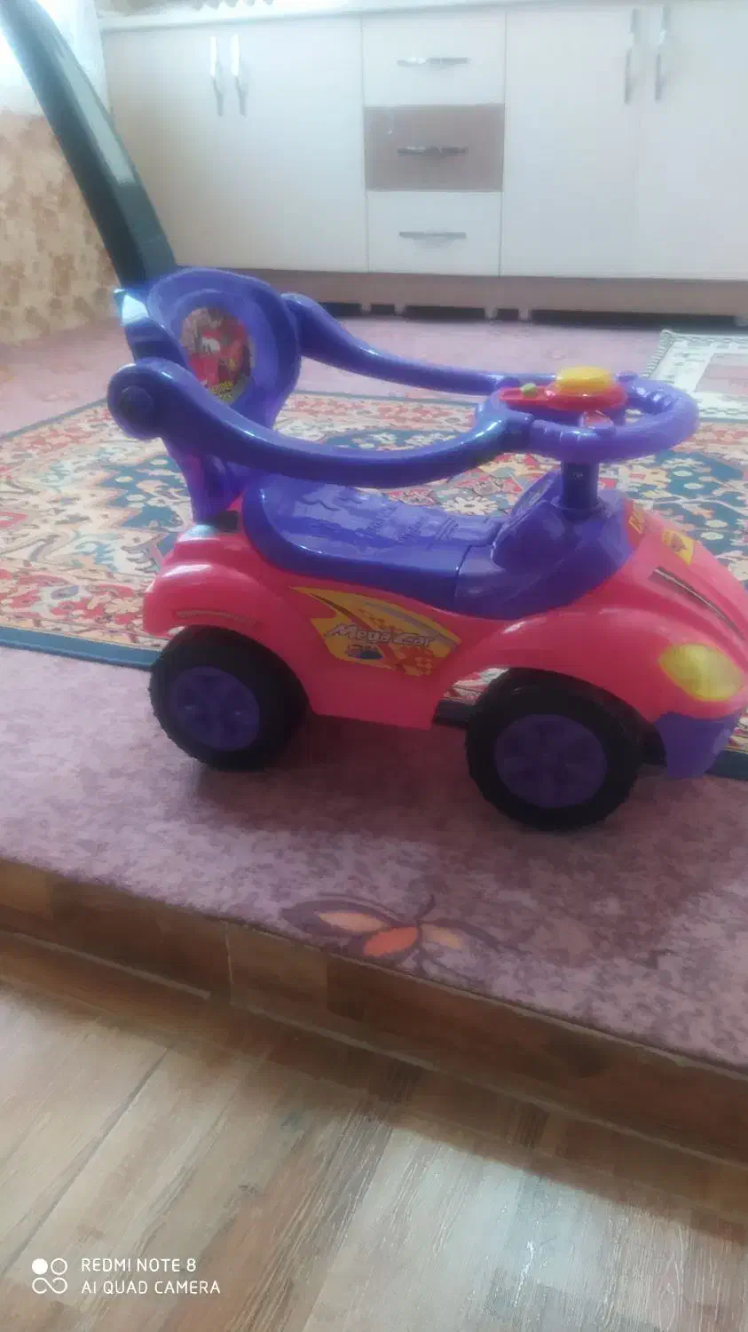 ماشین|اسباب‌‌بازی|هشتگرد, هشتگرد قدیم|دیوار