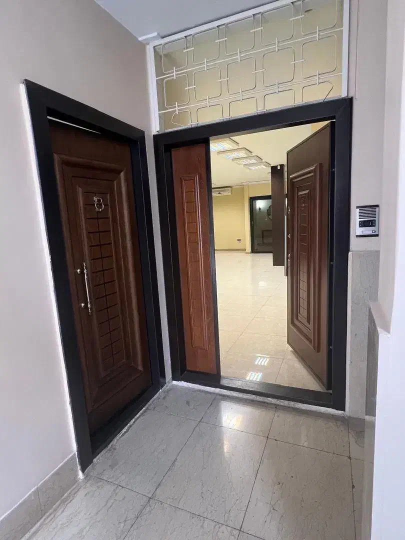 بلوار کشاورز 800 متر سند اداری تکواحد در سه طبقه|فروش دفتر کار، اتاق اداری، مطب|تهران, بلوار کشاورز|دیوار