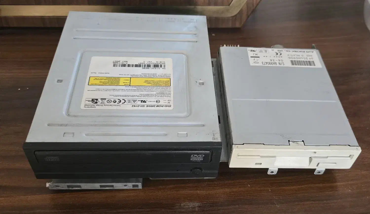 دی وی دی  رایت|قطعات و لوازم جانبی رایانه|گرمدره, |دیوار