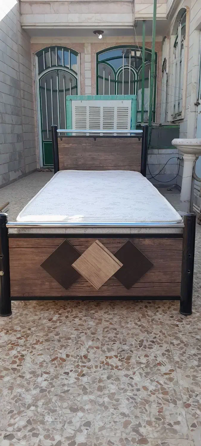 تخت خواب چوبی بزرگسال(  ام دی اف) دو کشو|تخت و سرویس خواب|قرچک, زیبا شهر|دیوار