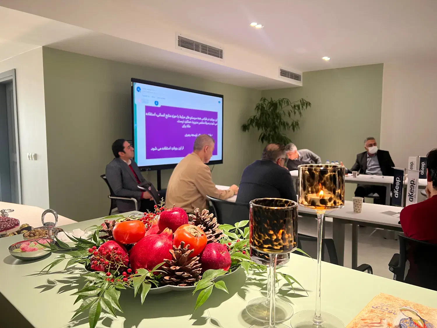 فضای برگزاری رویداد و فضای تولید محتوا|اجارهٔ کوتاه‌مدت دفتر کار و فضای آموزشی|تهران, امانیه|دیوار