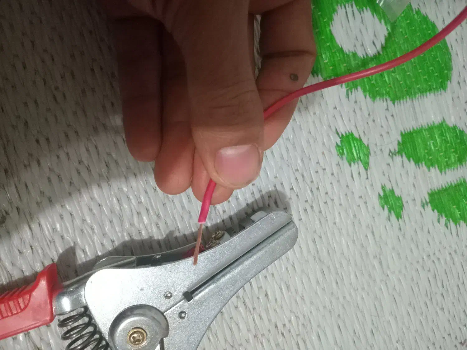 سیم لخت کن|ابزارآلات|آبیک, |دیوار